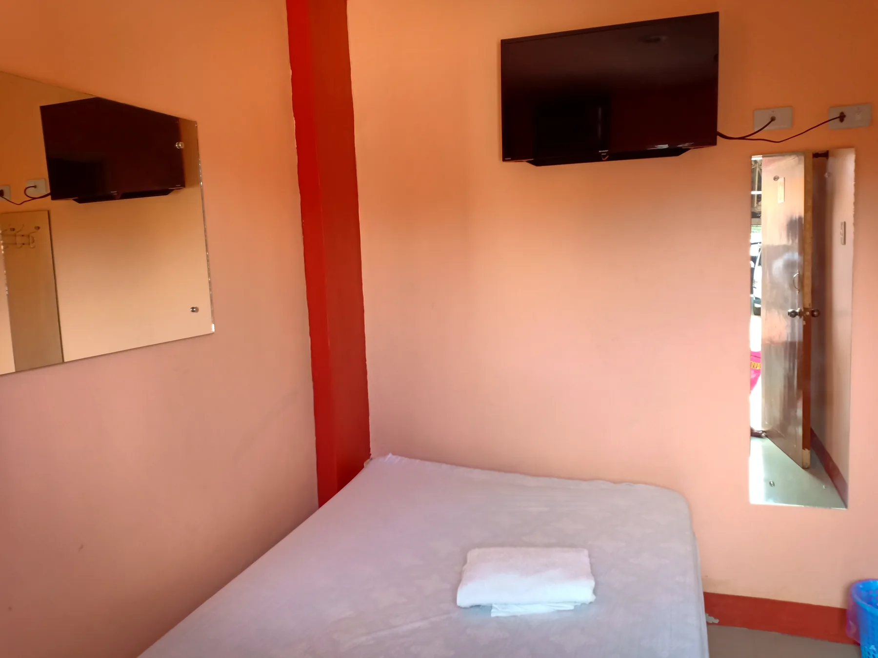 Actual Sphere Lodge room