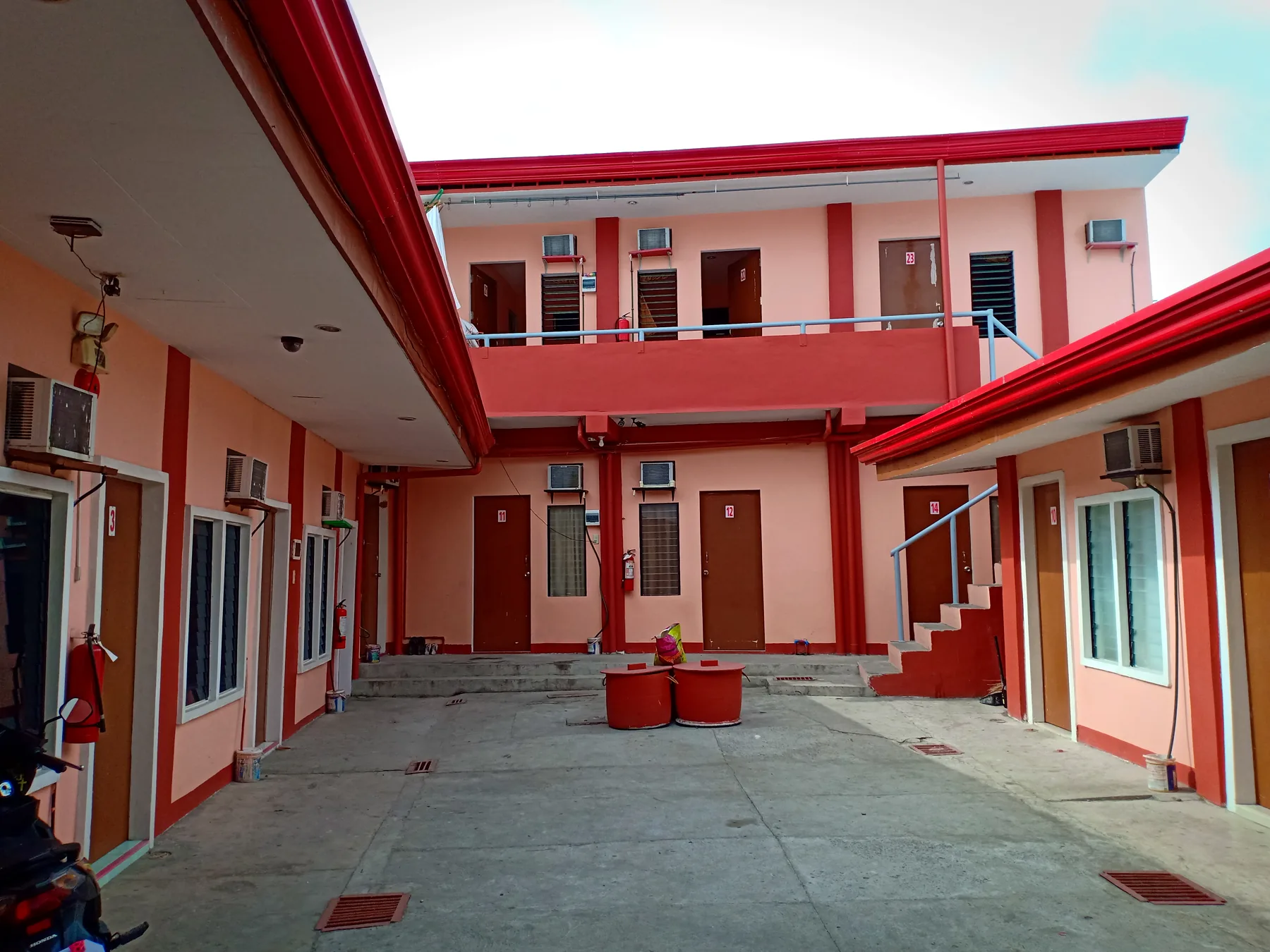 Actual Sphere Lodge courtyard